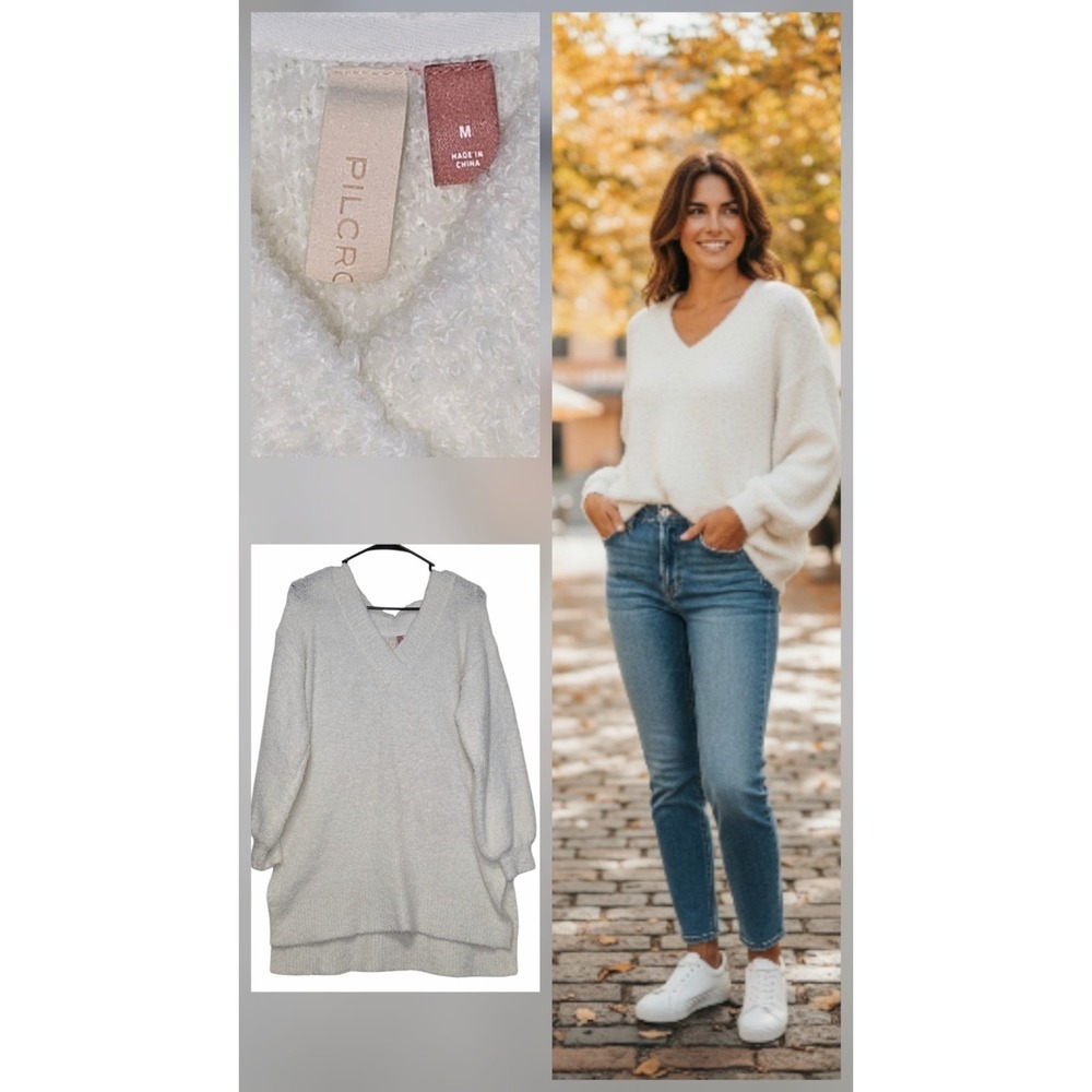 Anthropologie Pilcro Cream V-Neck Cozy Turtleneck Sweater